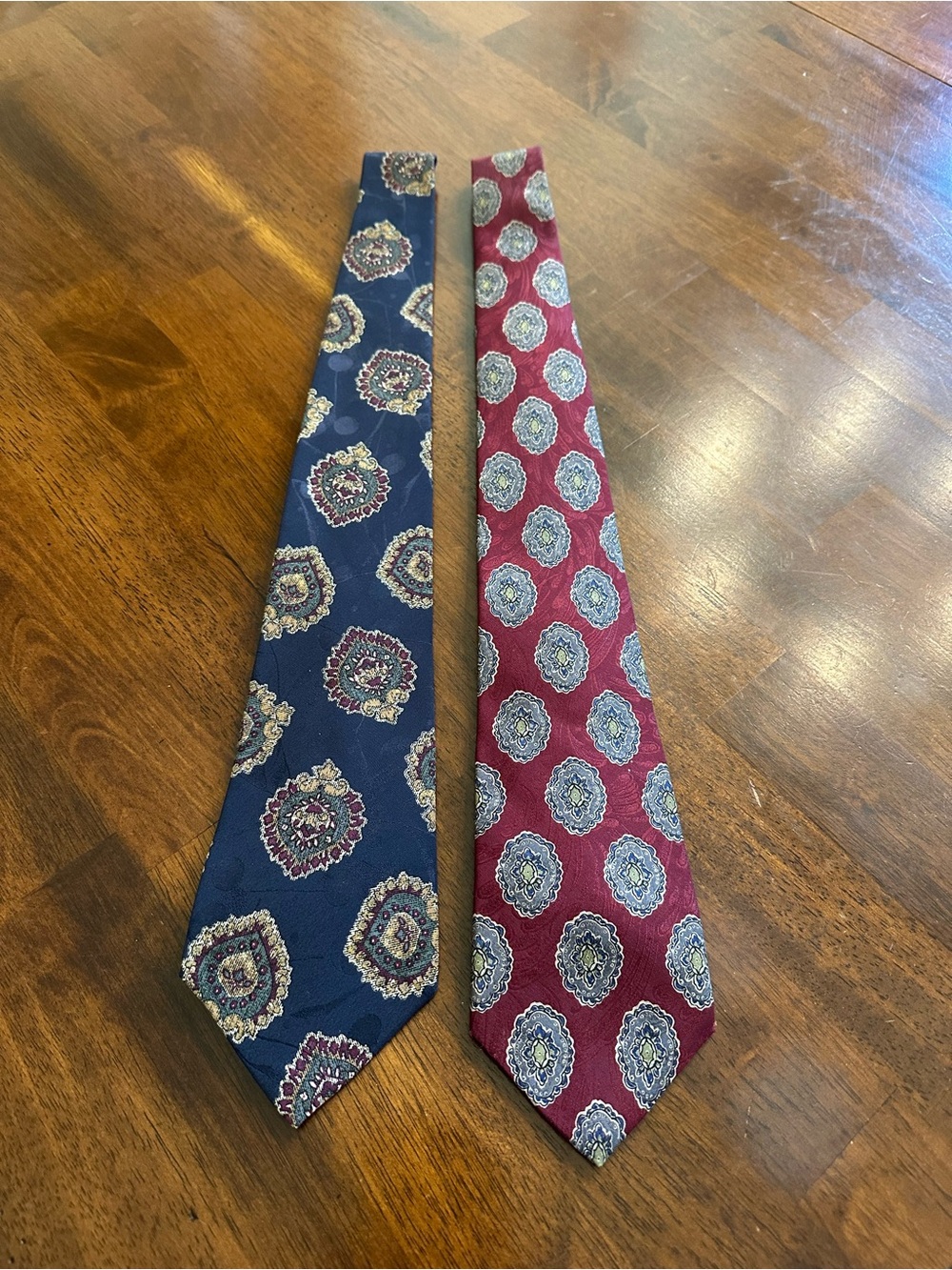 Christian Dior Medallion Pattern Silk Tie Set - Navy and Burgundy
